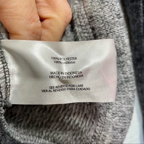 Woolrich 1/2 Zip Pull over Sweater - Picture 6 of 7